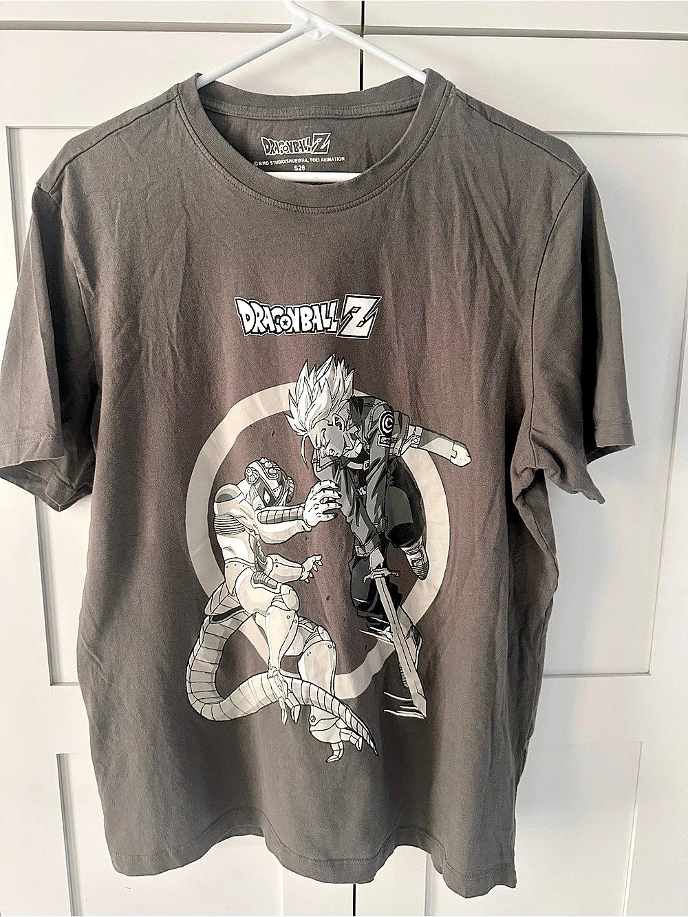 Dragon Ball Z graphic tee Size Large
